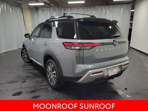 2022 Nissan Pathfinder Platinum 4WD