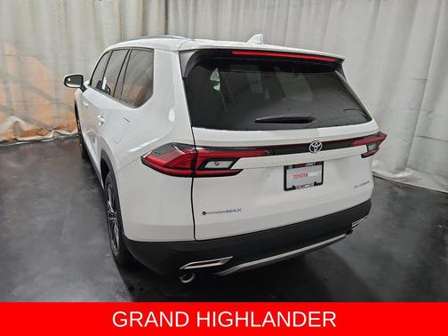 2026 Toyota Grand Highlander Hybrid Platinum MAX