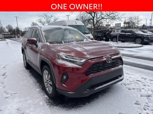 2022 Toyota RAV4 XLE Premium