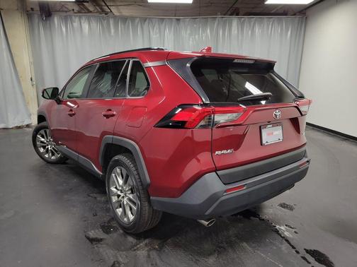 2022 Toyota RAV4 XLE Premium