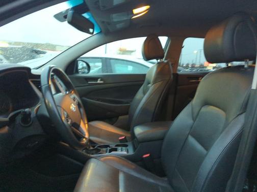 2017 Hyundai TUCSON SE Plus