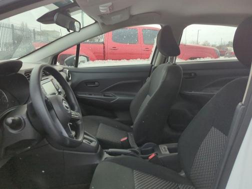 2024 Nissan Versa 1.6 S