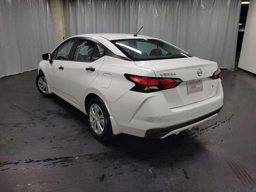 2024 Nissan Versa 1.6 S