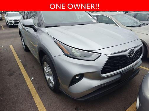 2024 Toyota Highlander LE