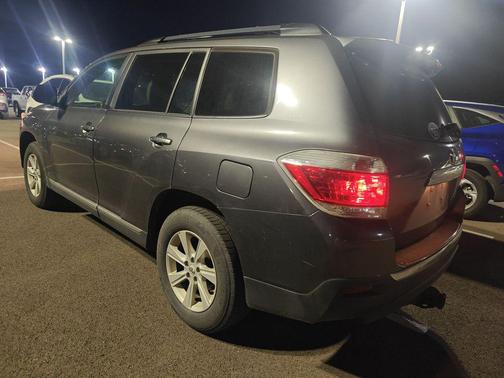 2012 Toyota Highlander SE