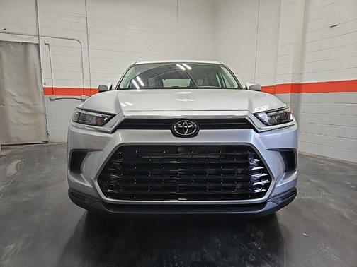Celestial Silver Metallic 2026 Toyota Grand Highlander Hybrid XLE