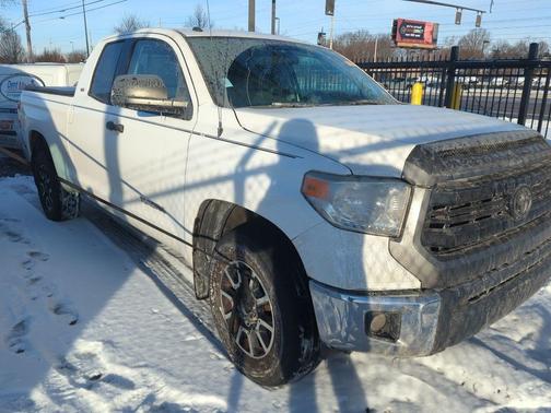 2016 Toyota Tundra SR5