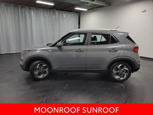 2023 Hyundai VENUE SEL