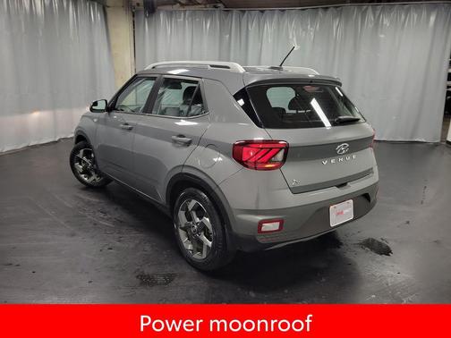 2023 Hyundai VENUE SEL