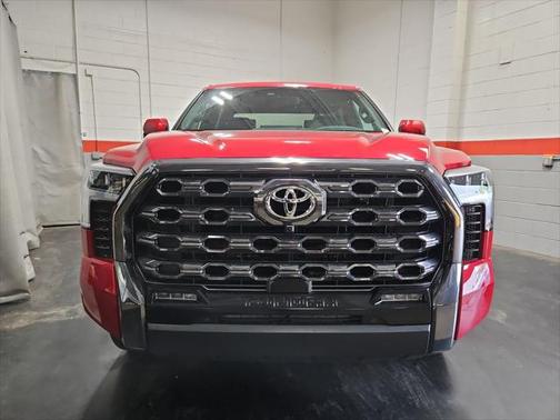 2025 Toyota Tundra Hybrid Platinum