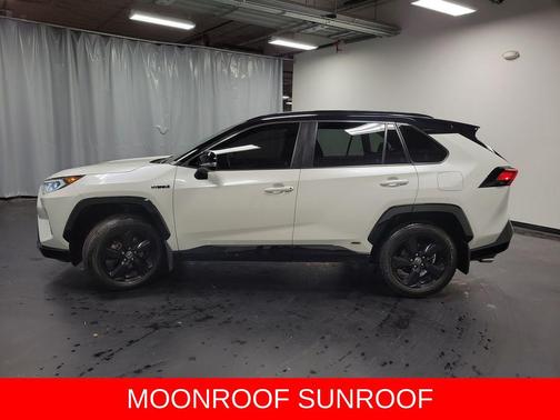 2020 Toyota RAV4 Hybrid SE