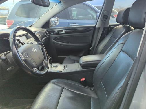 2012 Hyundai Genesis 3.8