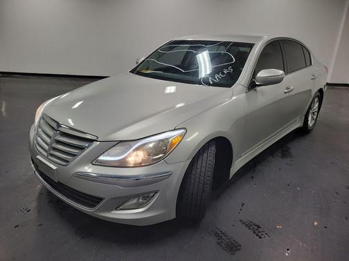 2012 Hyundai Genesis 3.8