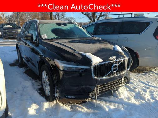 2021 Volvo XC60 T5 Momentum