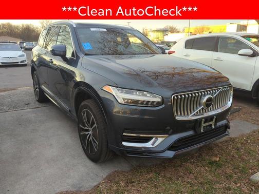 2022 Volvo XC90 Recharge Plug-In Hybrid T8 Inscription Expression 7 Passenger