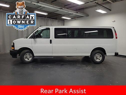 2022 Chevrolet Express 3500 LS