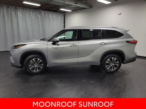 2021 Toyota Highlander Hybrid XLE
