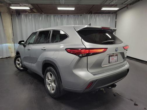 2023 Toyota Highlander Hybrid LE