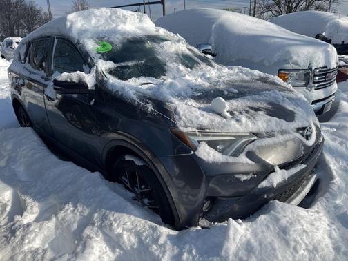 2016 Toyota RAV4 SE