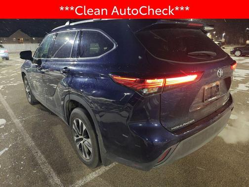 2022 Toyota Highlander XLE