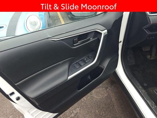 2021 Toyota RAV4 Prime SE