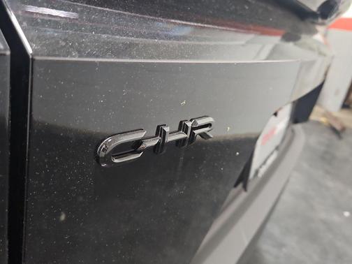 Midnight Black Metallic 2026 Toyota C-HR XSE