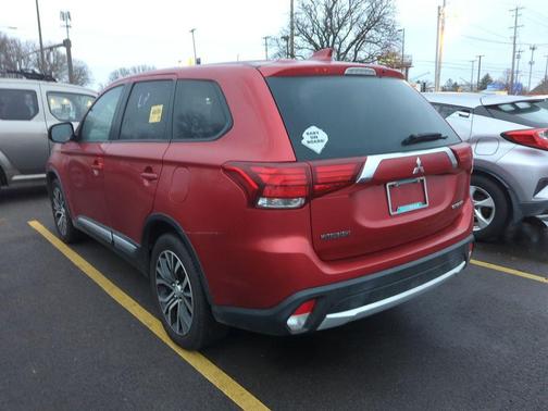 2018 Mitsubishi Outlander LE