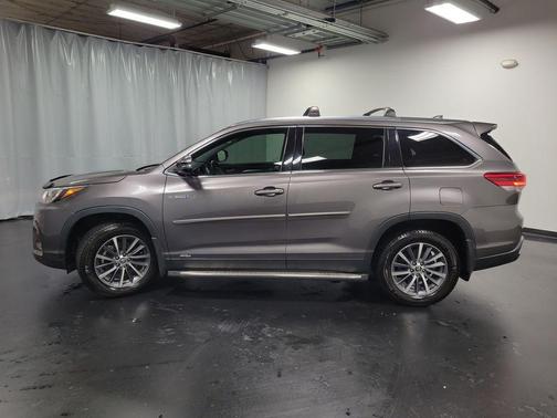 2019 Toyota Highlander Hybrid XLE