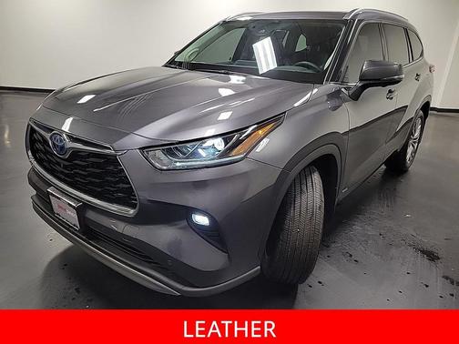 2023 Toyota Highlander Hybrid Platinum
