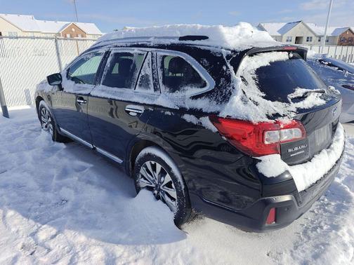 2019 Subaru Outback 2.5i Touring