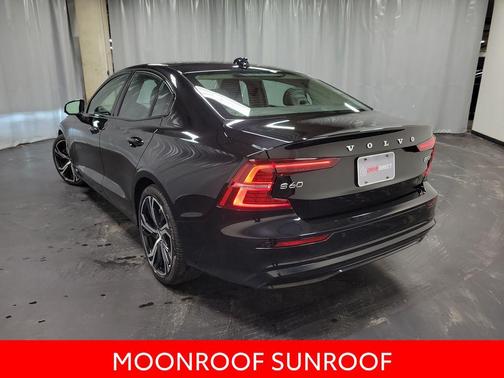 2023 Volvo S60 B5 Core Dark Theme