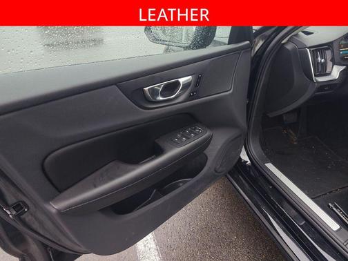 2023 Volvo S60 B5 Core Dark Theme