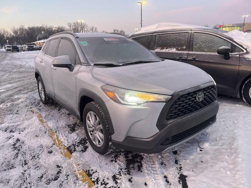 2022 Toyota Corolla Cross LE
