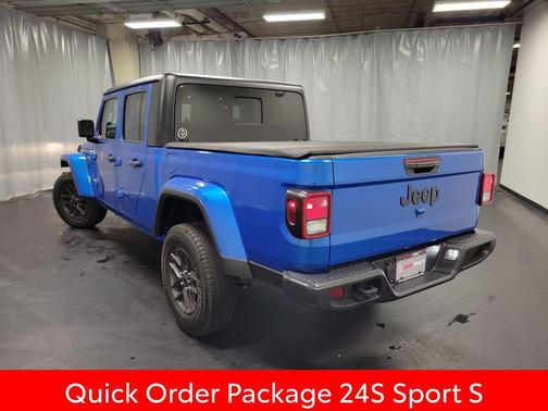 2024 Jeep Gladiator Sport S
