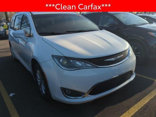 2019 Chrysler Pacifica Touring-L