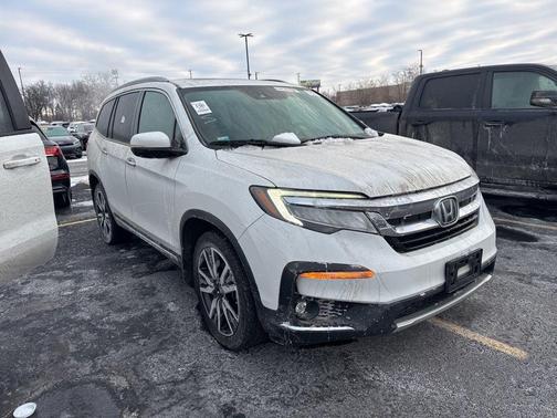 2021 Honda Pilot Touring 8-Passenger