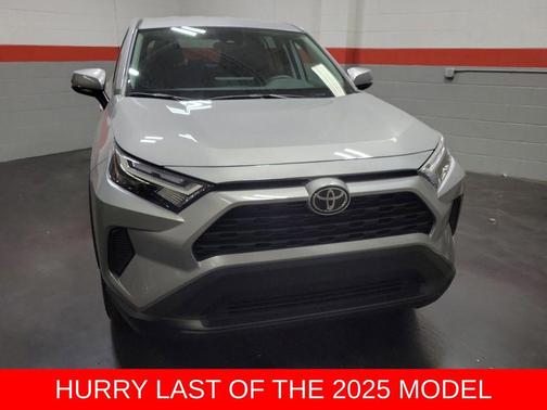 2025 Toyota RAV4 LE