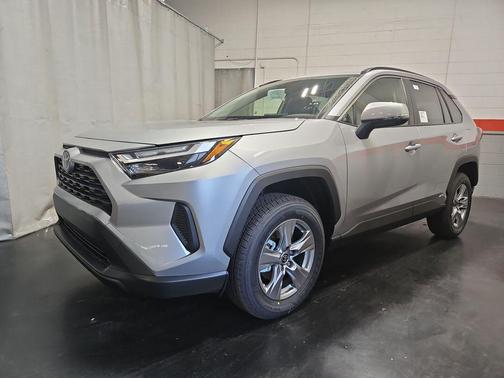 2025 Toyota RAV4 Hybrid LE