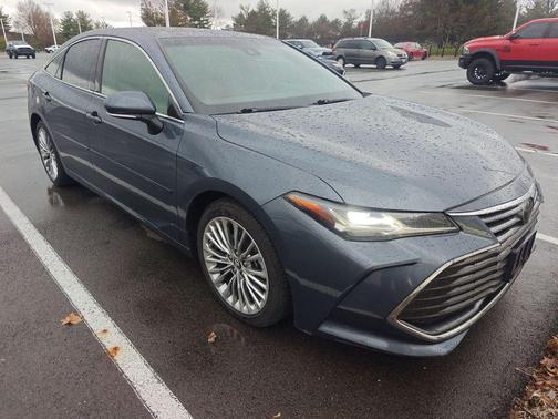 2019 Toyota Avalon XLE