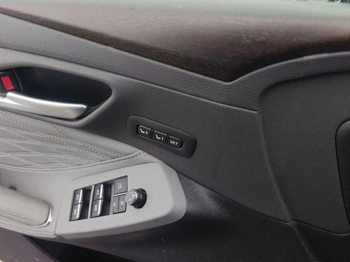 2019 Toyota Avalon XLE