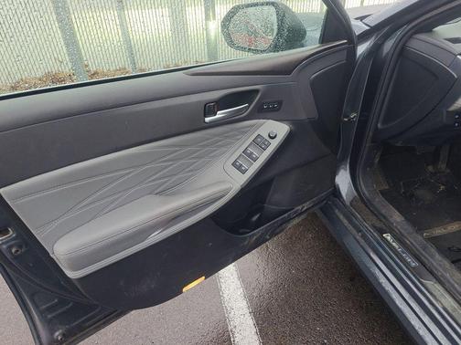 2019 Toyota Avalon XLE