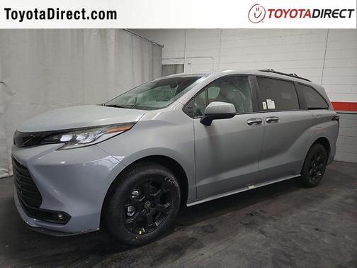 2025 Toyota Sienna Woodland Edition