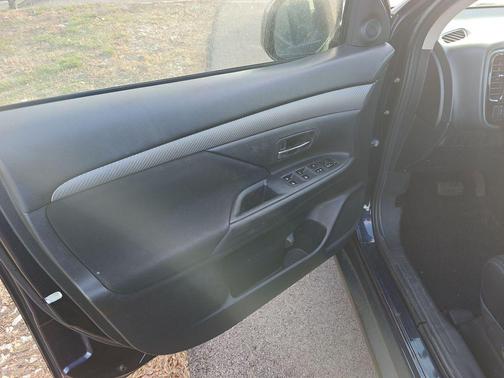 2018 Mitsubishi Outlander SE