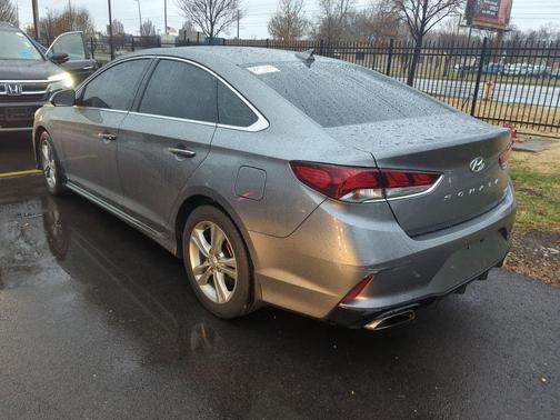2018 Hyundai SONATA Sport
