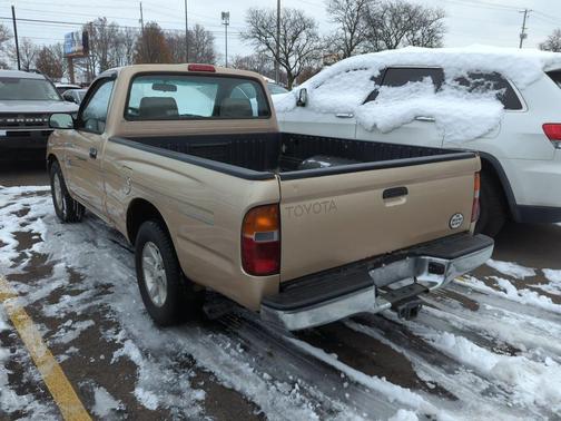 2000 Toyota Tacoma Base
