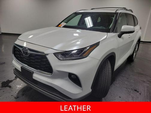 2022 Toyota Highlander Platinum