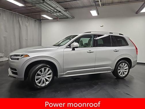 2019 Volvo XC90 T6 Momentum