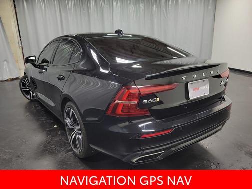 2021 Volvo S60 T5 R-Design