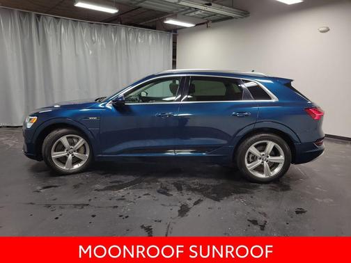 2019 Audi e-tron Premium Plus