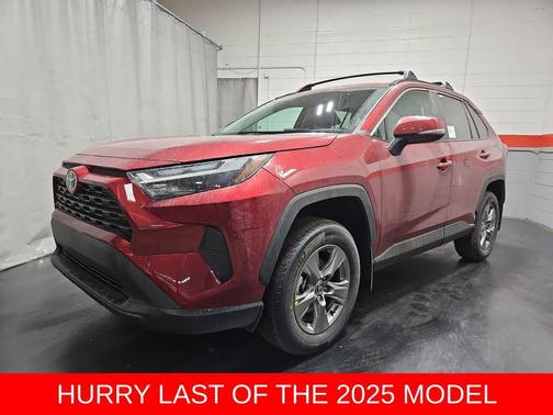 2025 Toyota RAV4 XLE